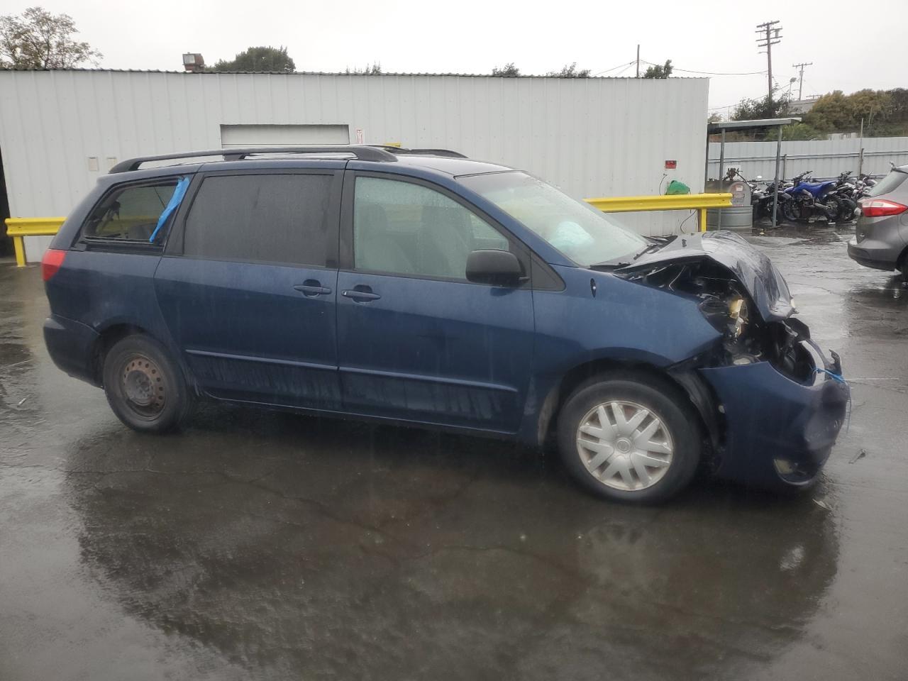 2004 Toyota Sienna Ce - Фото 4