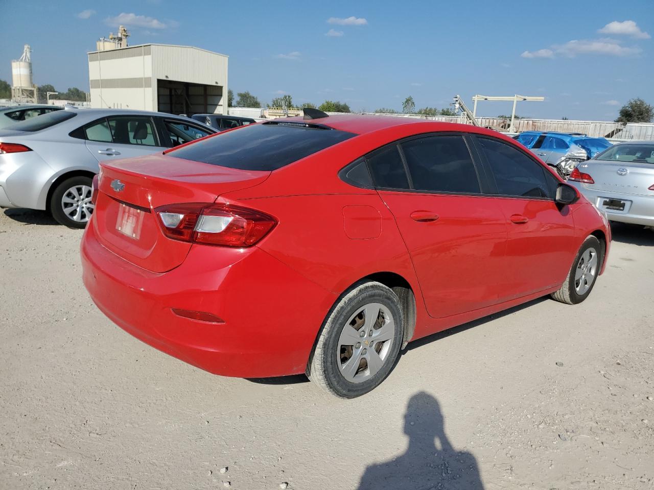 2017 Chevrolet Cruze Ls - Фото 3