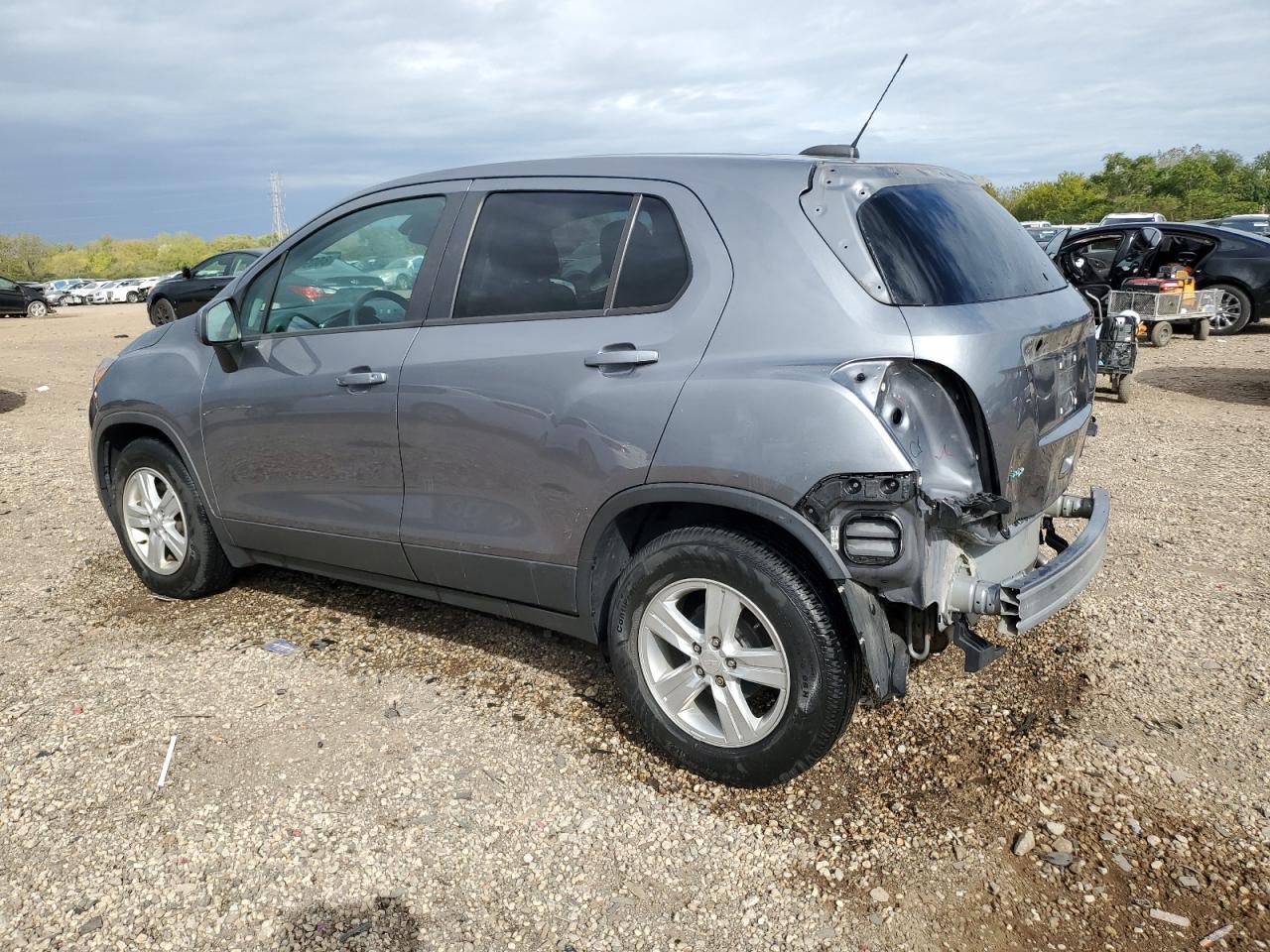 2020 Chevrolet Trax Ls - Фото 2