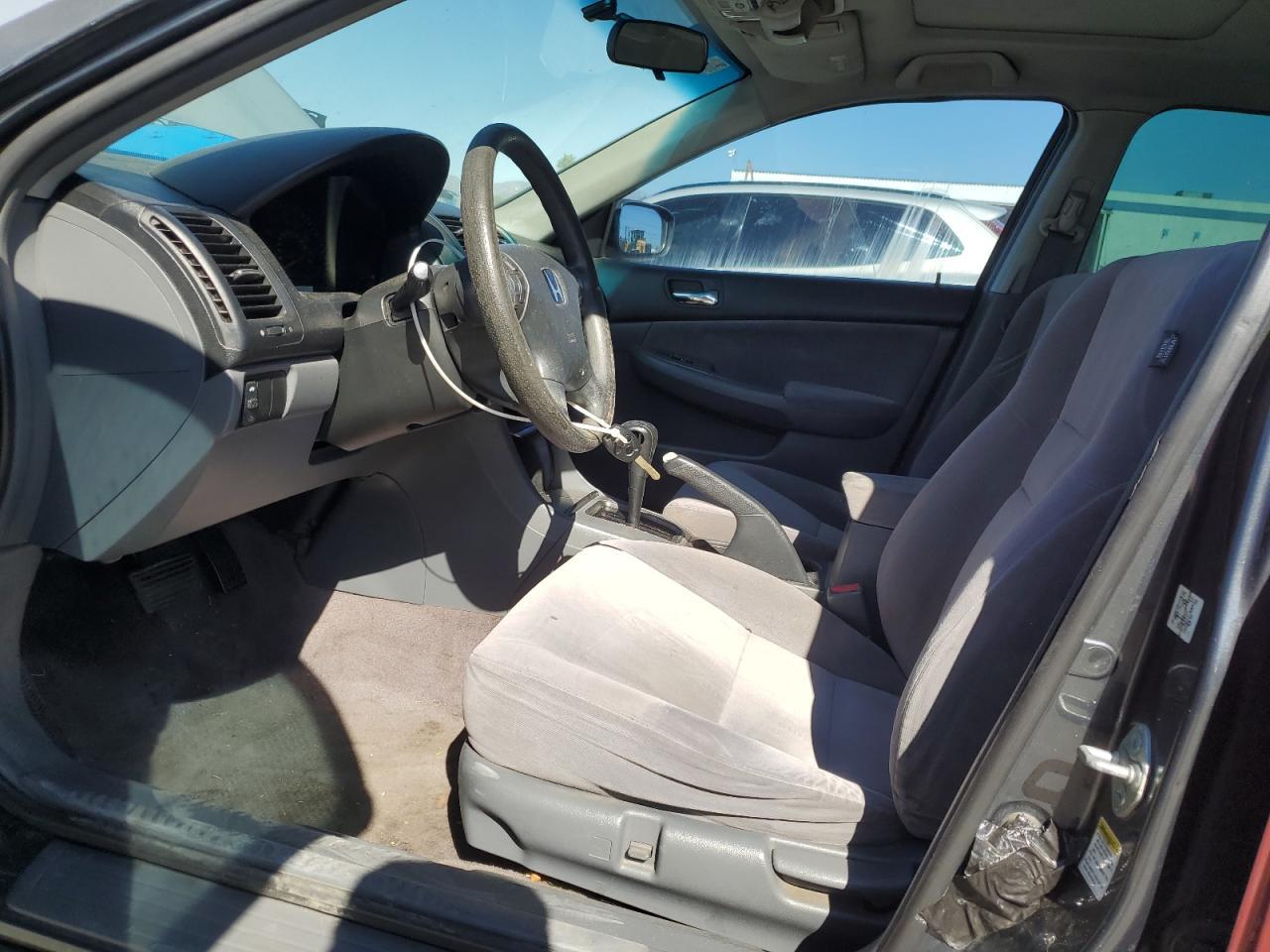 2004 Honda Accord - Image 7