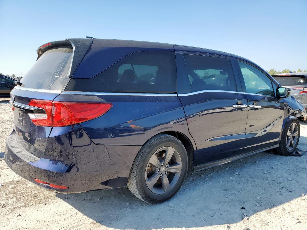 2022 Honda Odyssey Ex - Image 3