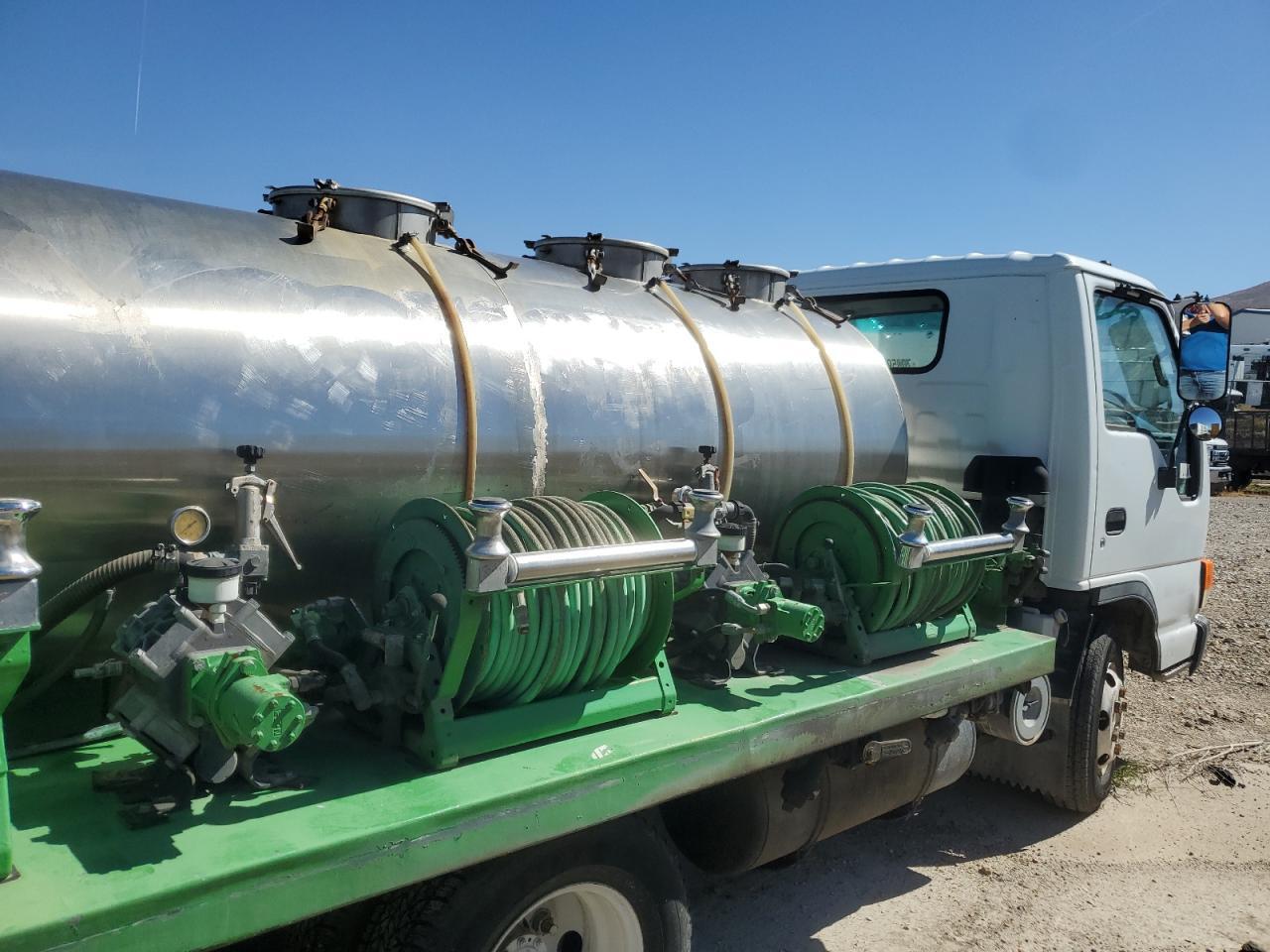 2002 Isuzu Npr - Фото 3