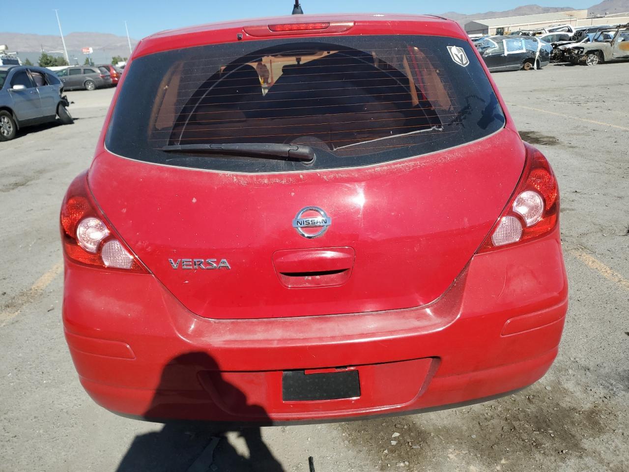 2012 Nissan Versa S - Фото 6