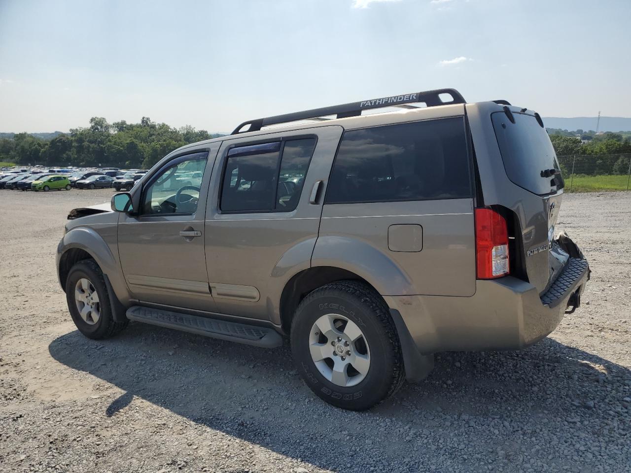 2006 Nissan Pathfinder Le - Image 2