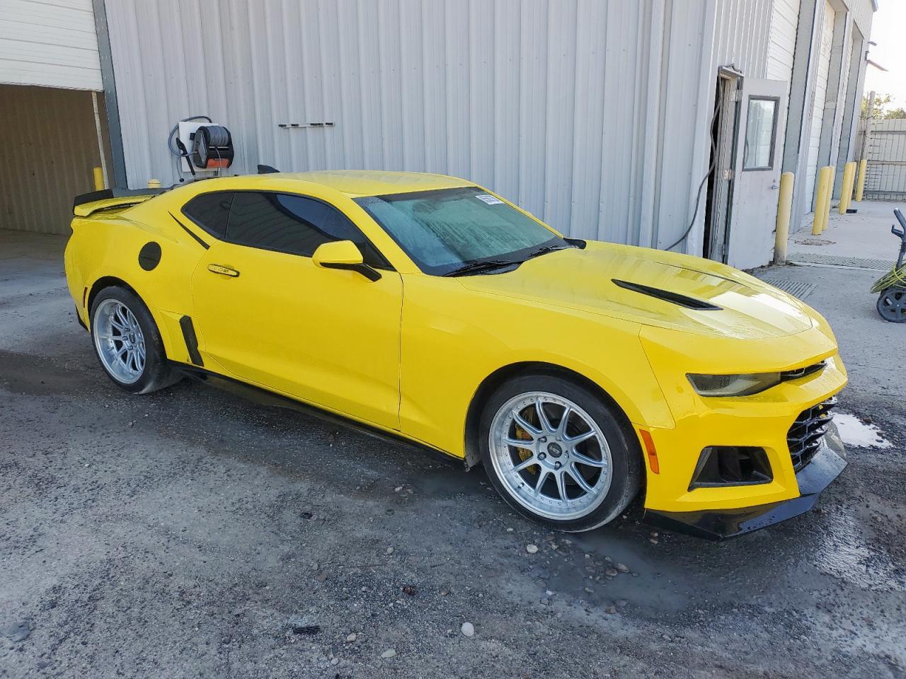 2017 Chevrolet Camaro Ss - Фото 4