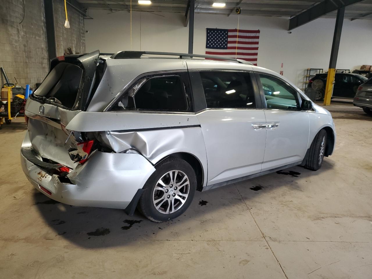 2012 Honda Odyssey Ex - Image 3