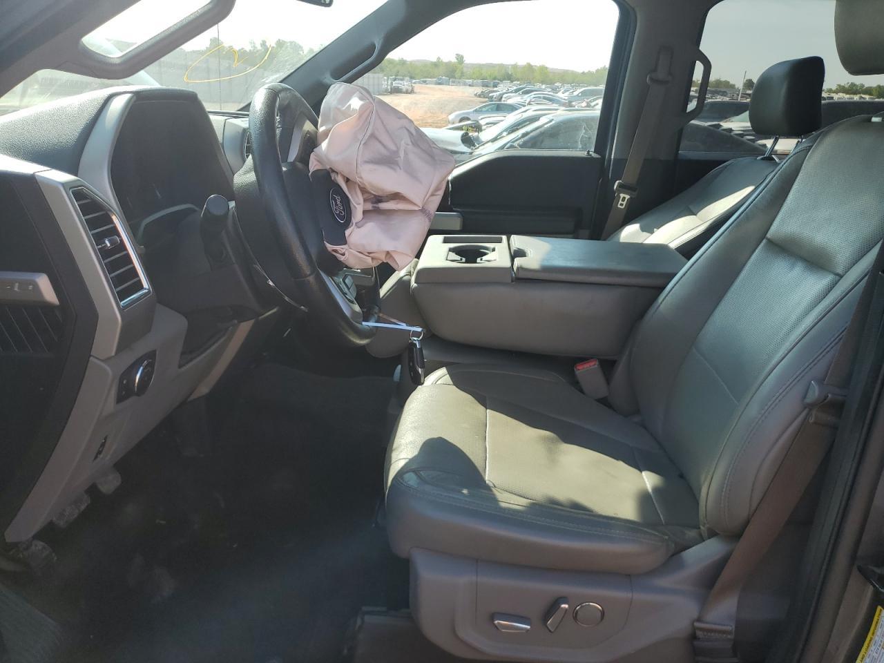 2016 Ford F150 Supercrew - Фото 7