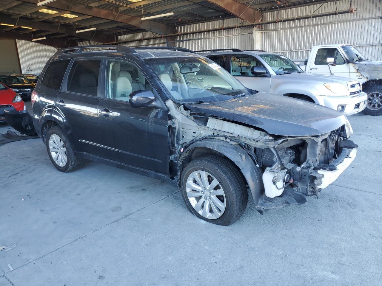 2011 Subaru Forester 2.5X Premium - Фото 4