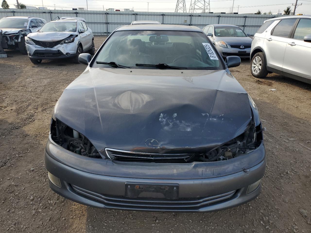 2000 Lexus Es 300 - Image 5