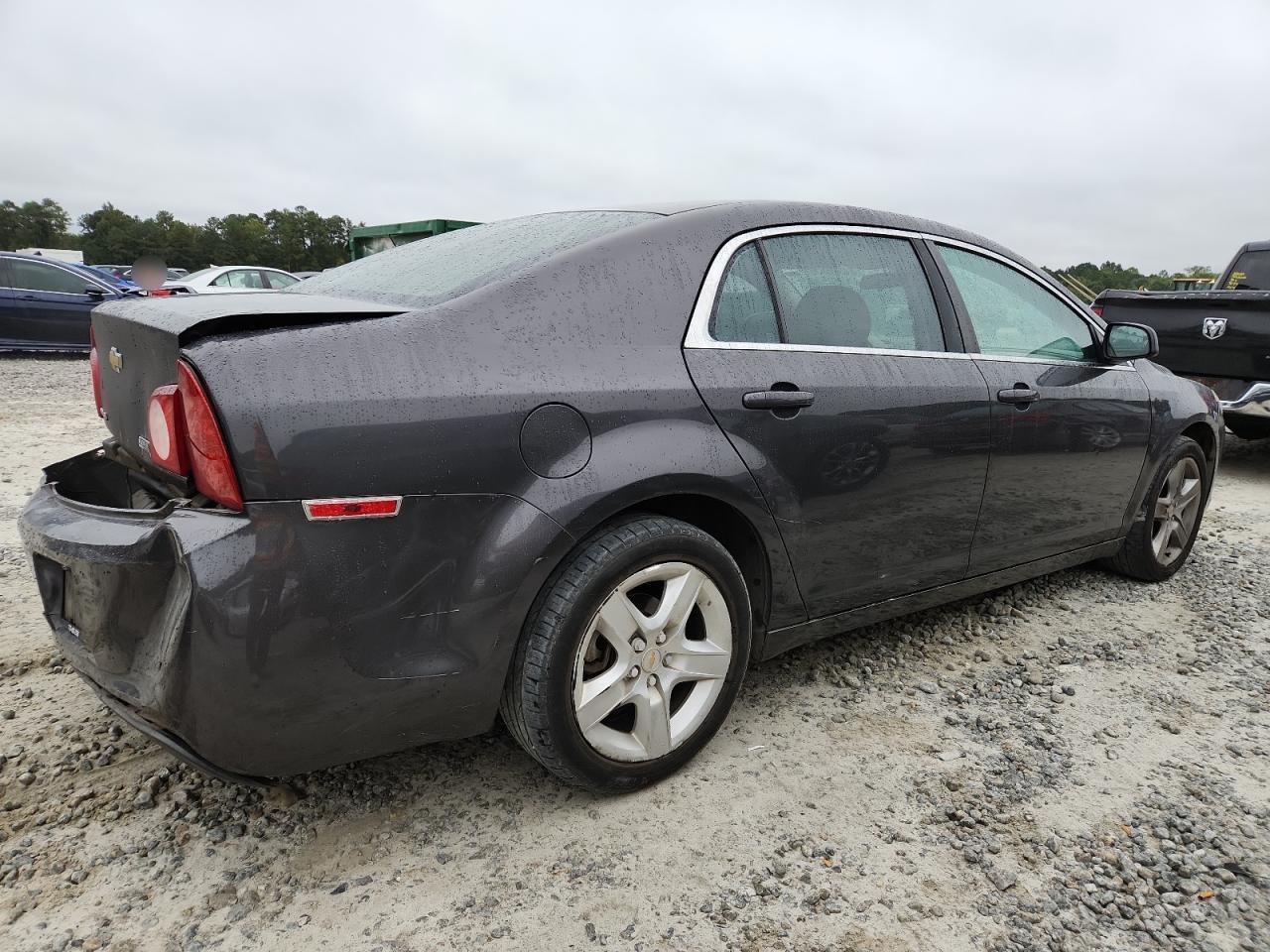 2011 Chevrolet Malibu Ls - Image 3