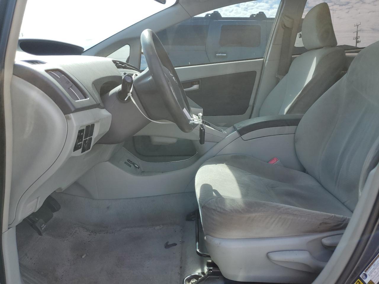 2011 Toyota Prius - Фото 7