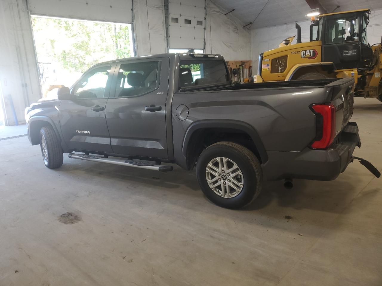 2024 Toyota Tundra Crewmax Sr - Фото 2