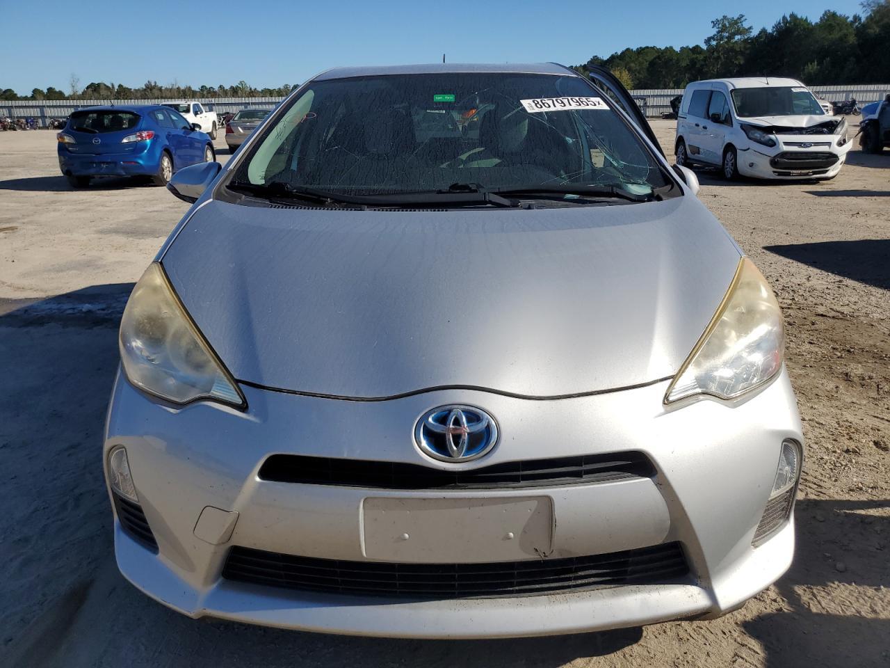 2013 Toyota Prius C - Фото 5
