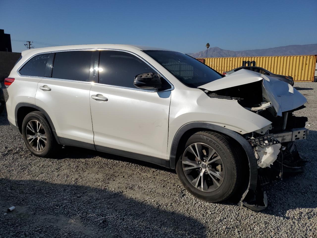 2019 Toyota Highlander Le - Image 4