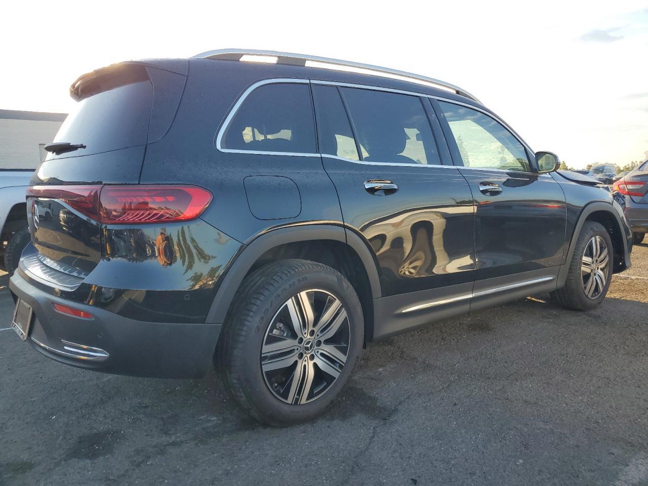 2024 Mercedes-Benz Eqb 250+ - Image 3