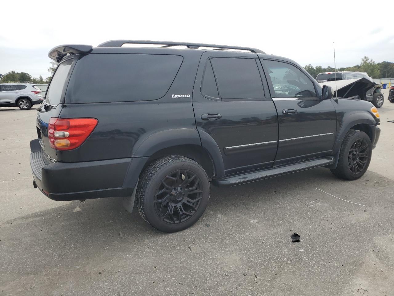 2004 Toyota Sequoia Limited - Image 3