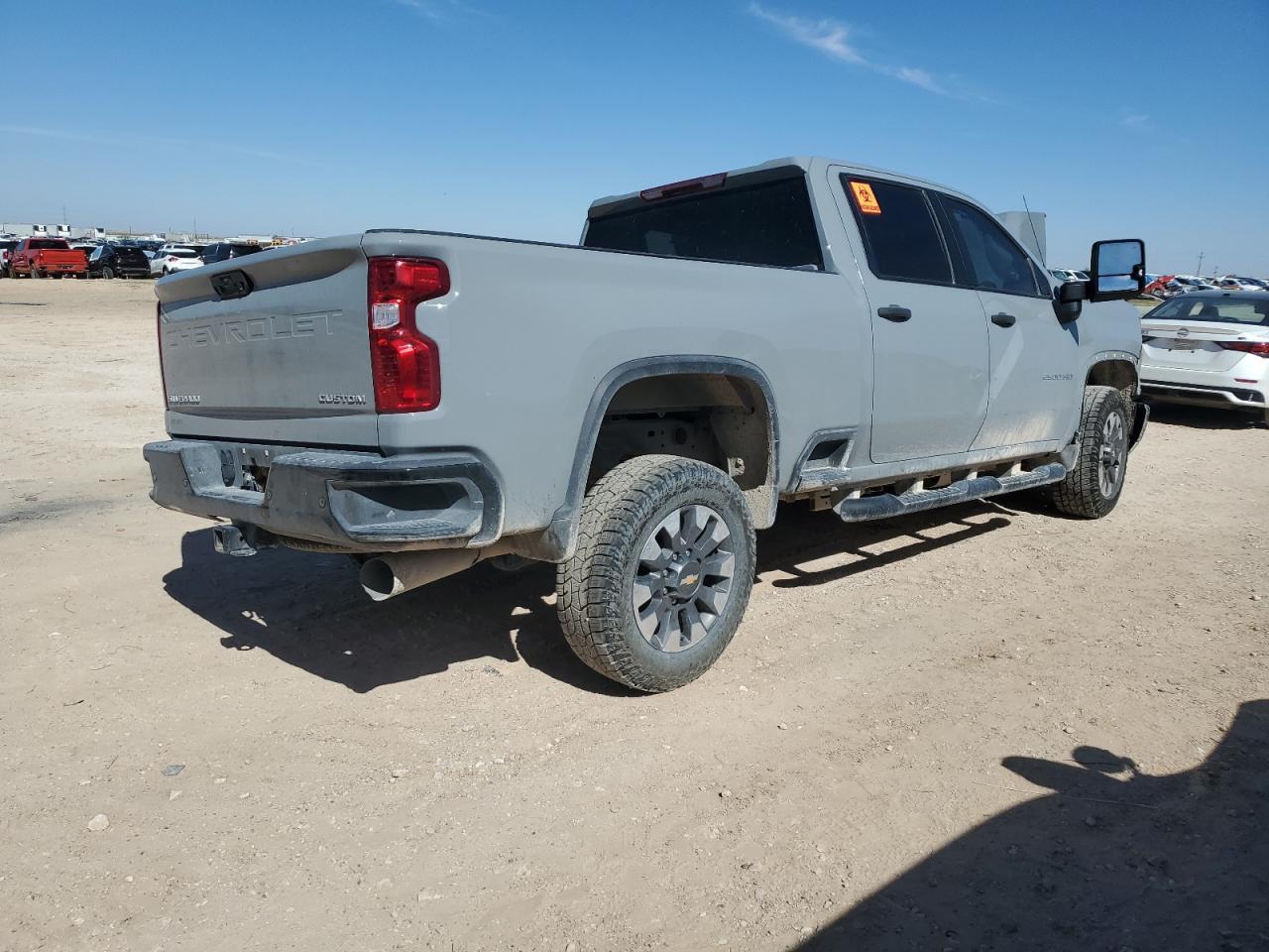 2024 Chevrolet Silverado K2500 Custom - Фото 3
