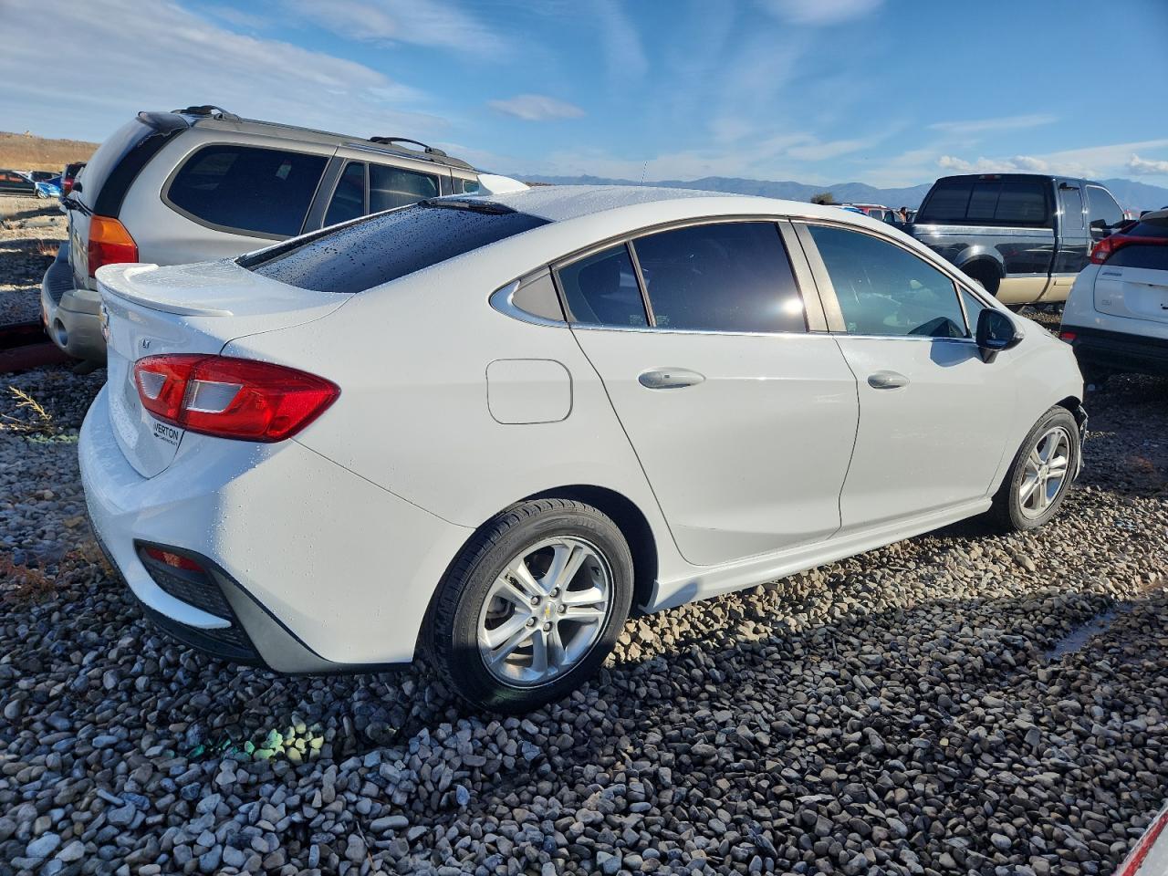 2018 Chevrolet Cruze Lt - Image 3