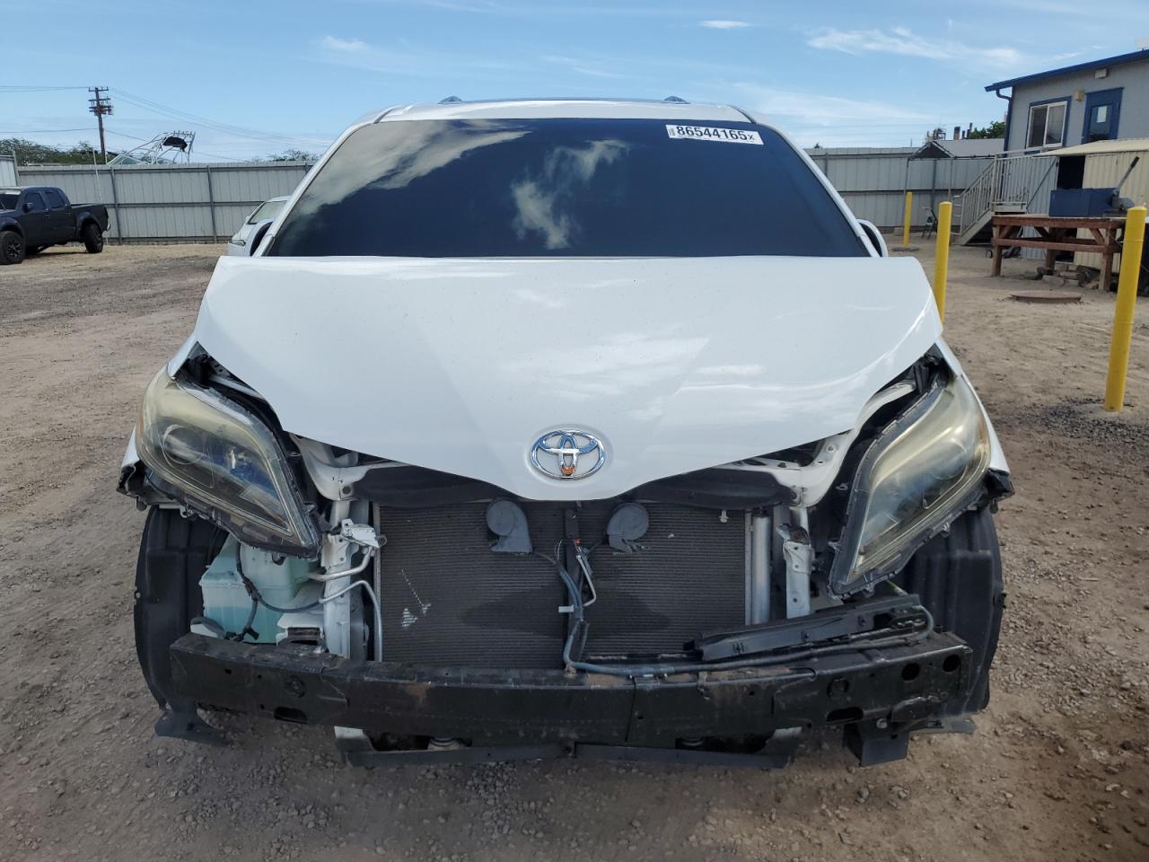 2017 Toyota Sienna Se - Image 5