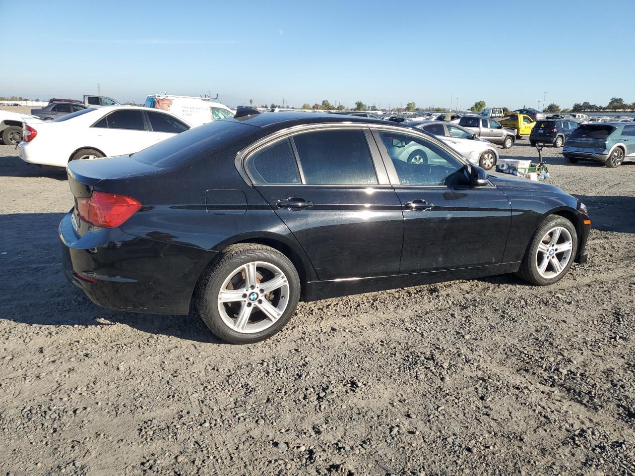 2015 BMW 328 Xi - Image 3