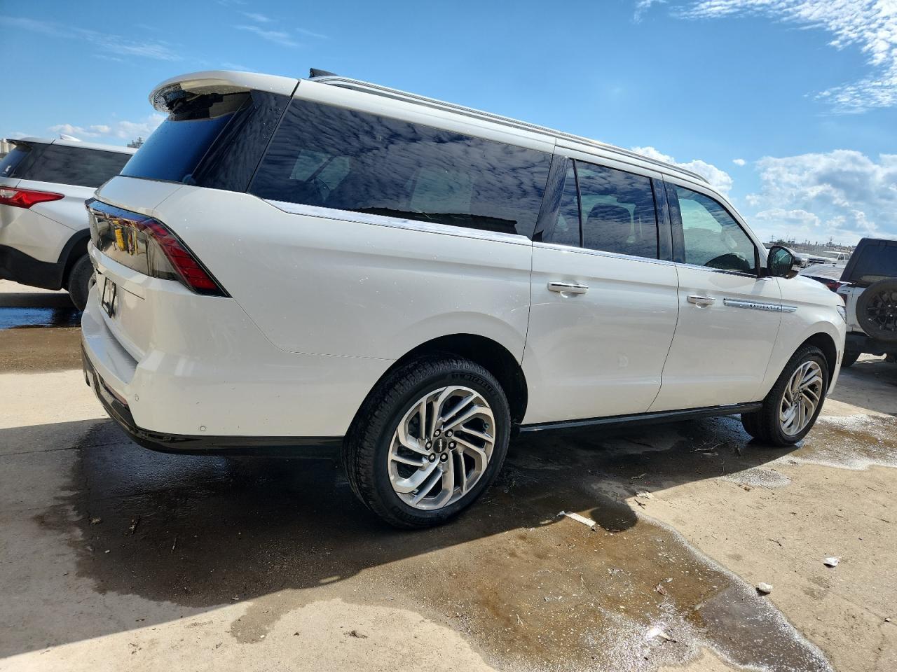 2025 Lincoln Navigator L Reserve - Фото 3