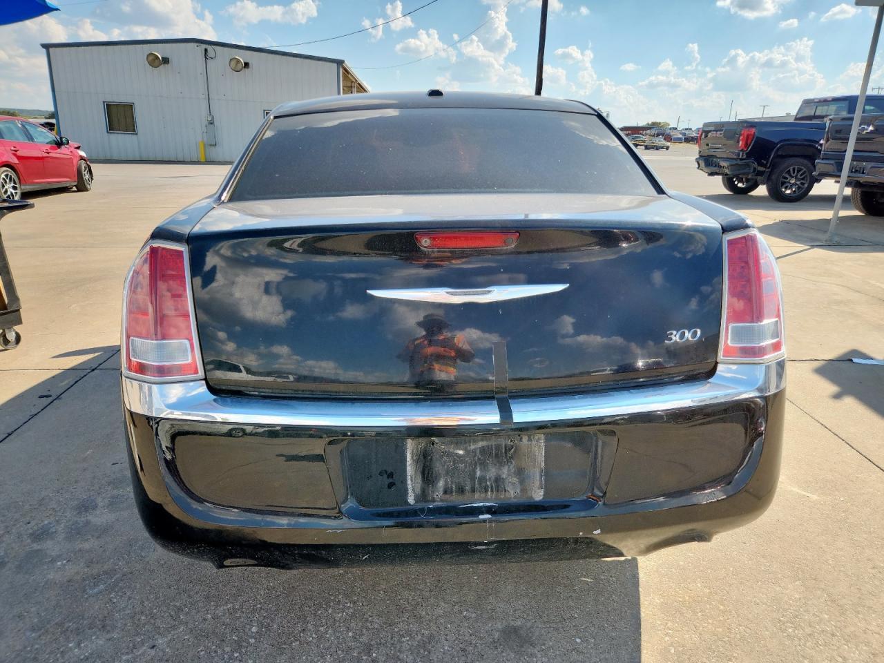 2012 Chrysler 300 Limited - Image 6