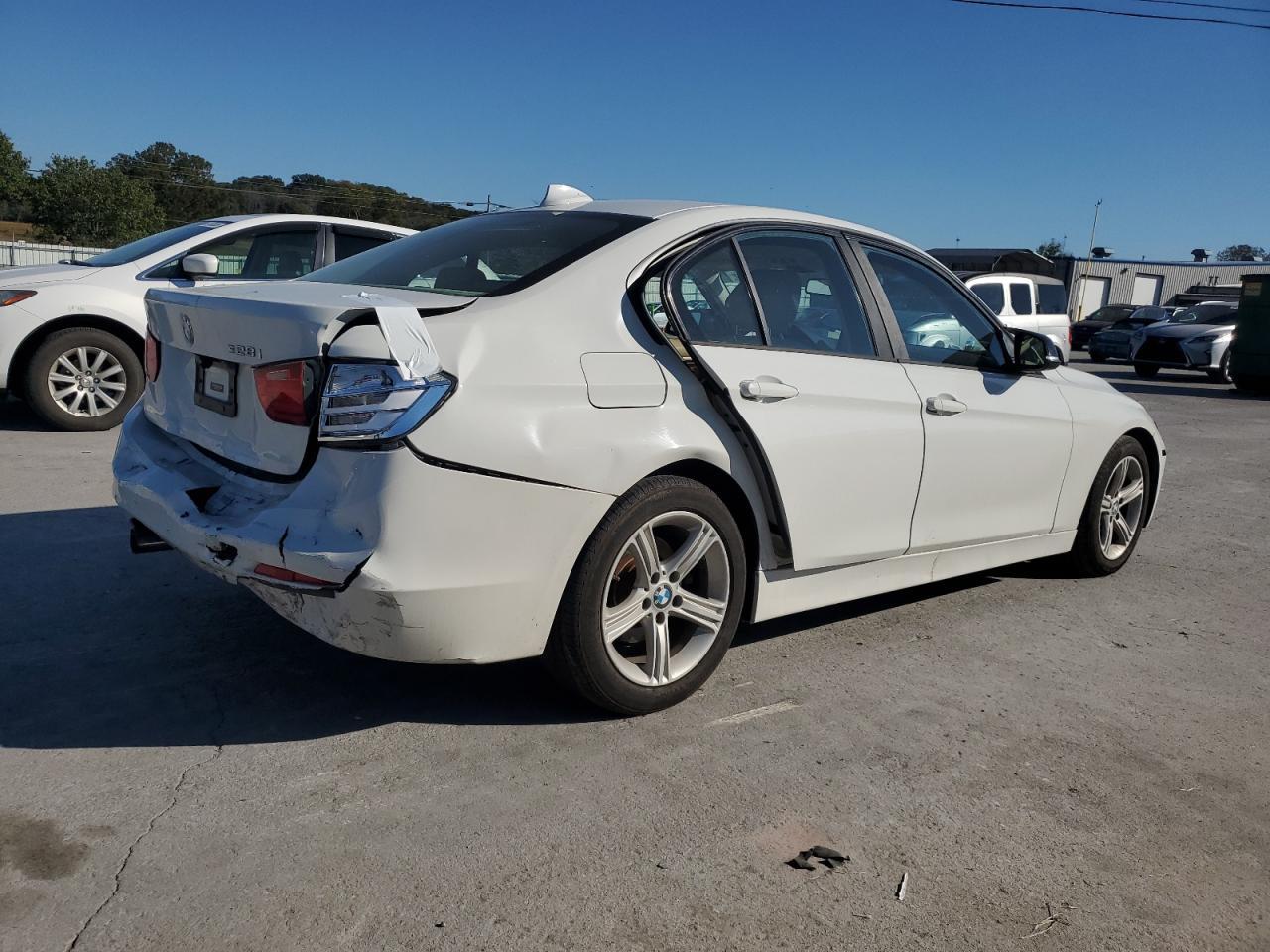 2013 BMW 328 I - Фото 3