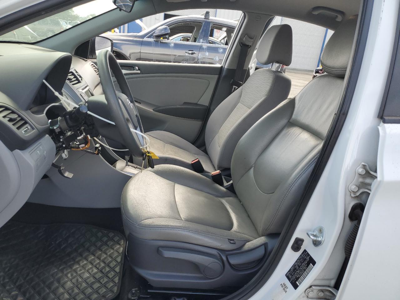 2017 Hyundai Accent Se - Фото 7