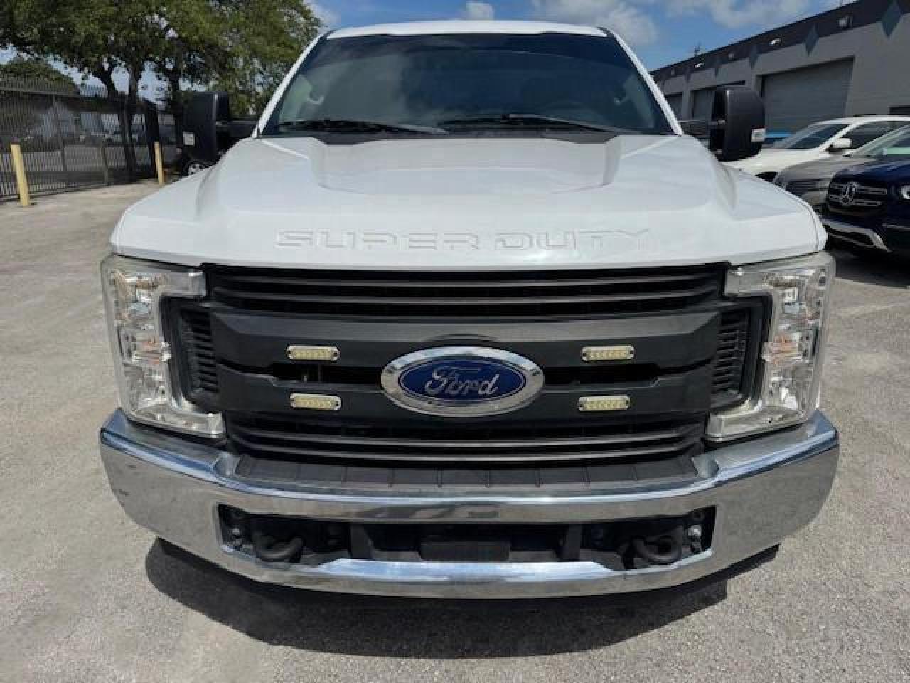 2019 Ford F250 Super Duty - Image 5
