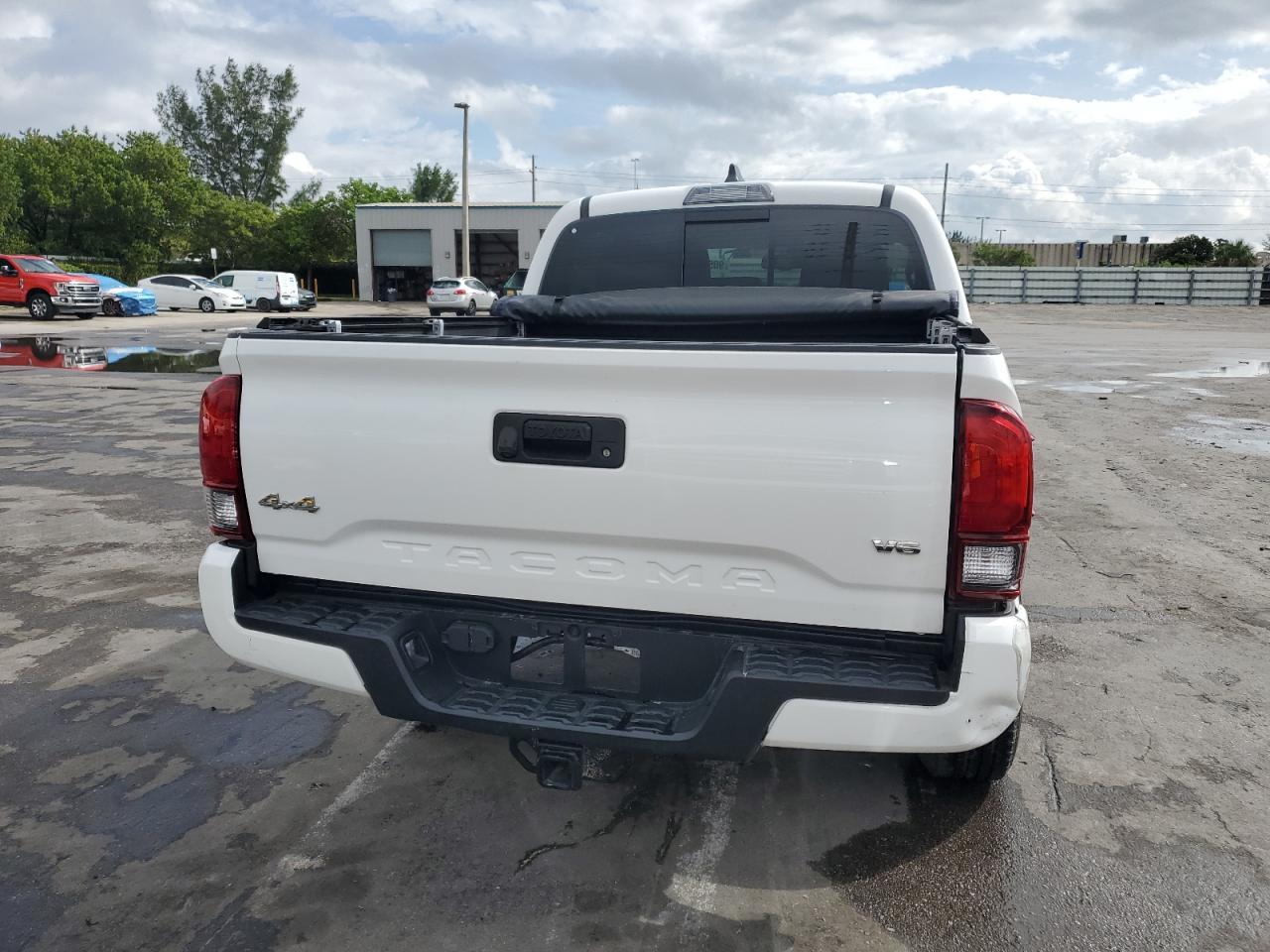 2023 Toyota Tacoma Double Cab - Image 6