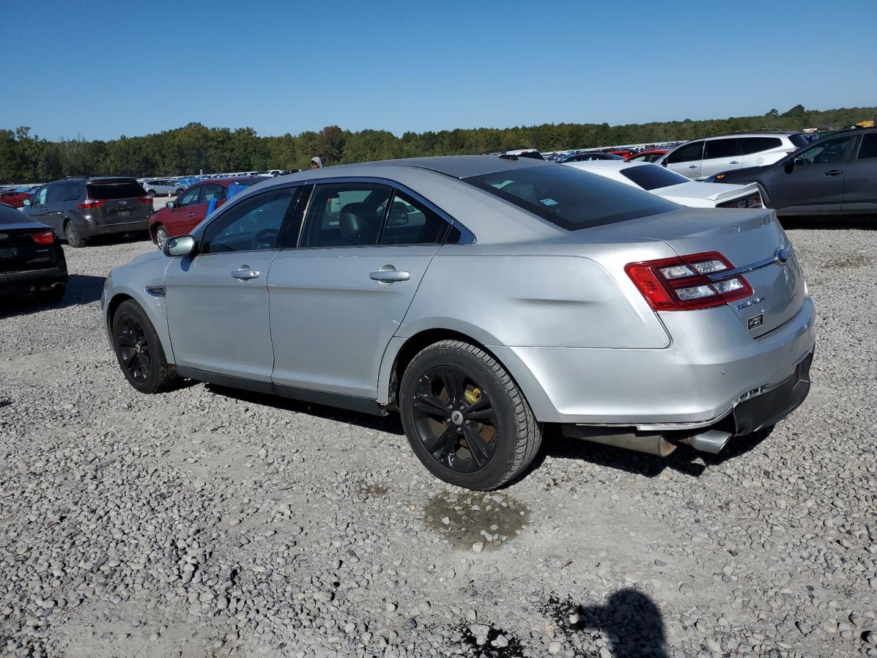 2013 Ford Taurus Sel - Image 2