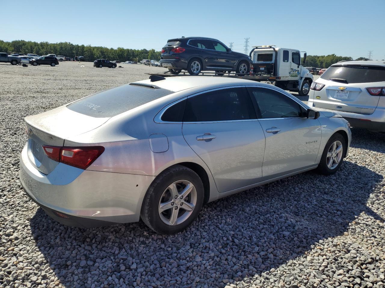 2020 Chevrolet Malibu Ls - Image 3
