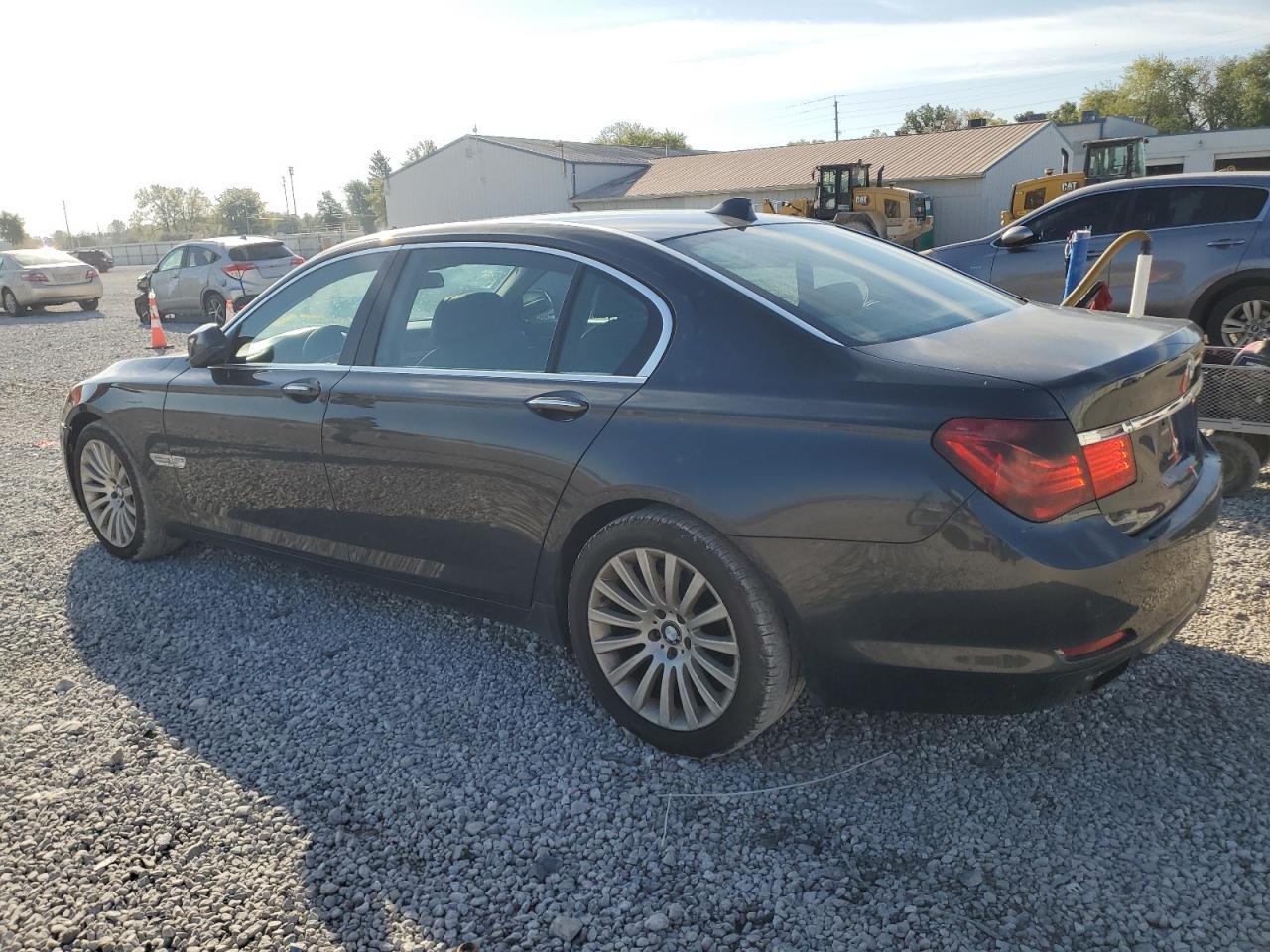 2009 BMW 750 Li - Фото 2