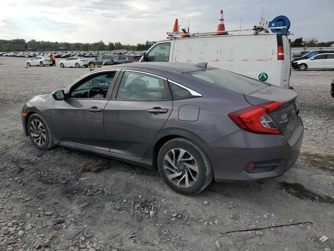 2018 Honda Civic Ex - Image 2