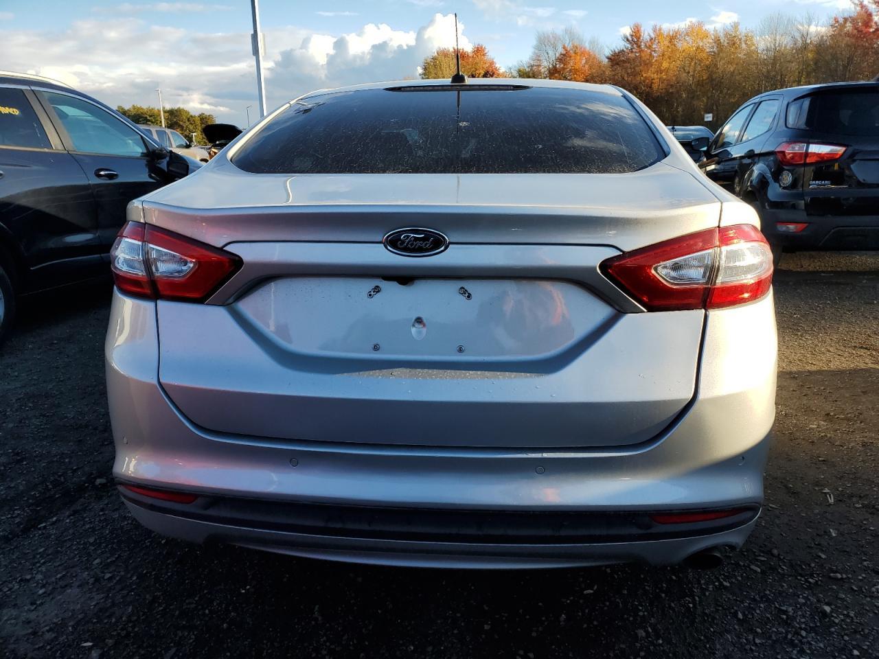 2016 Ford Fusion Se - Фото 6