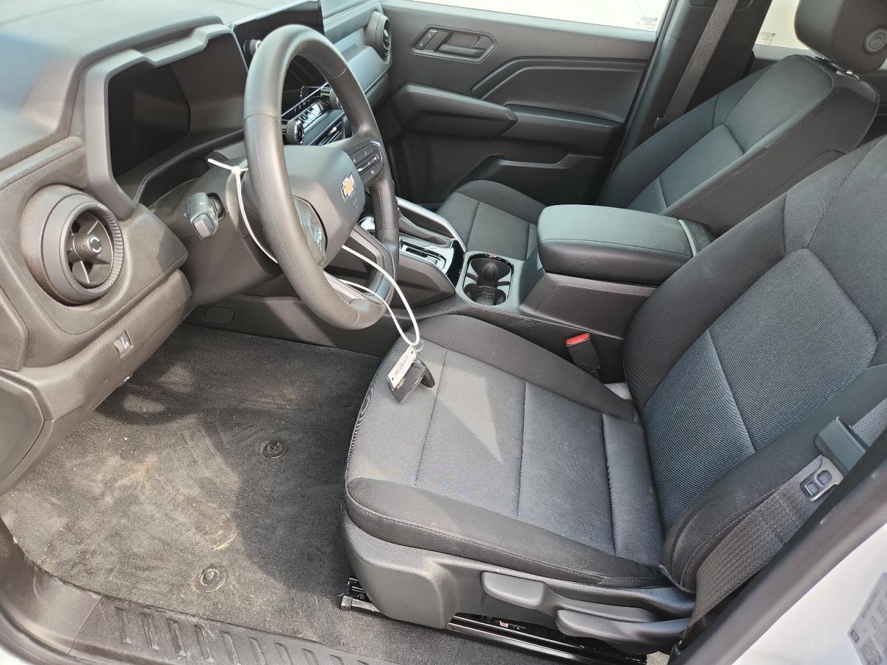 2024 Chevrolet Colorado - Image 7
