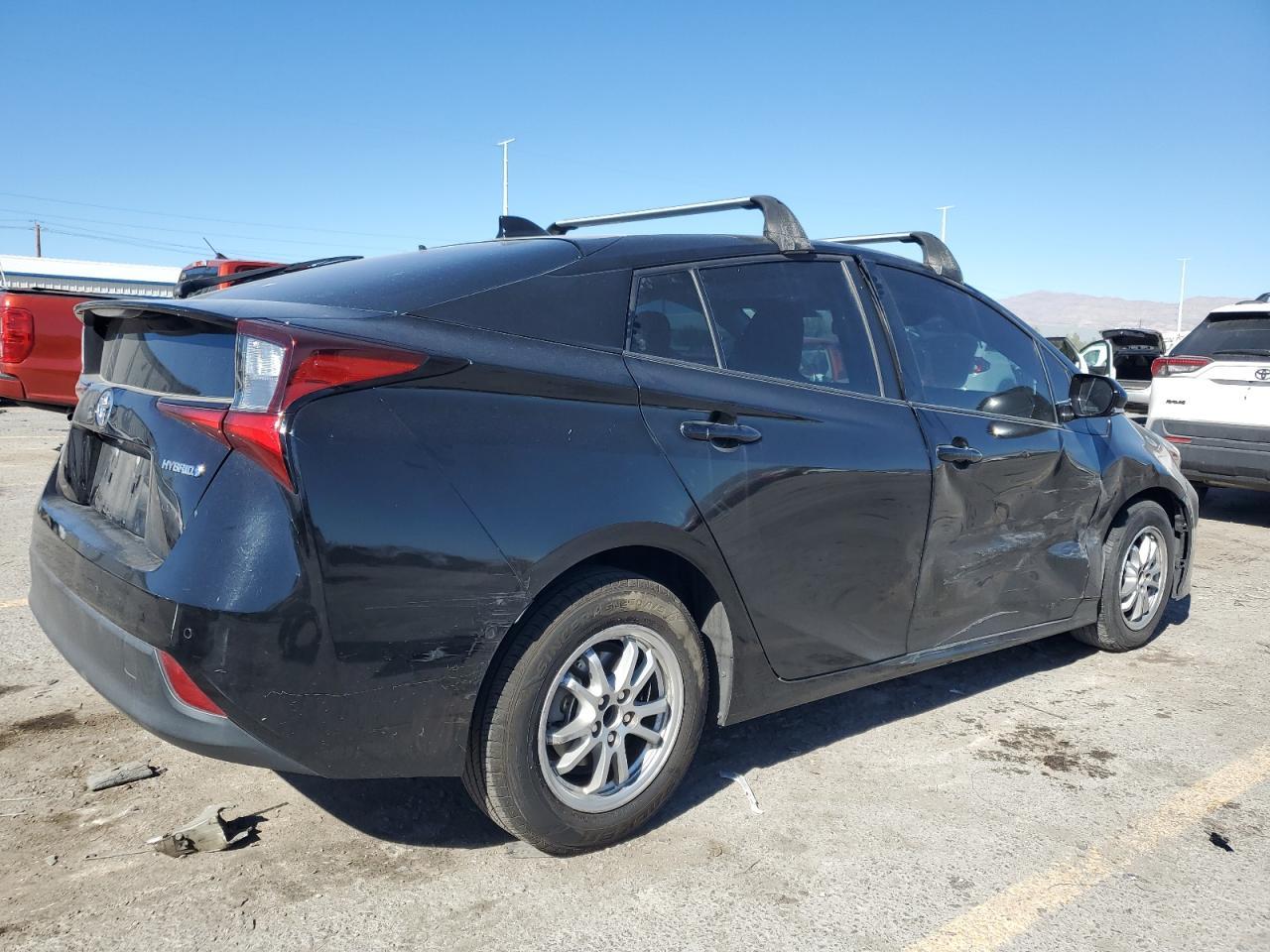 2020 Toyota Prius L - Фото 3