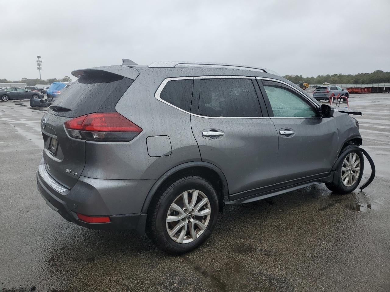 2020 Nissan Rogue S - Фото 3