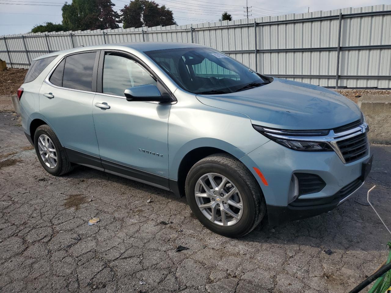 2022 Chevrolet Equinox Lt - Image 4