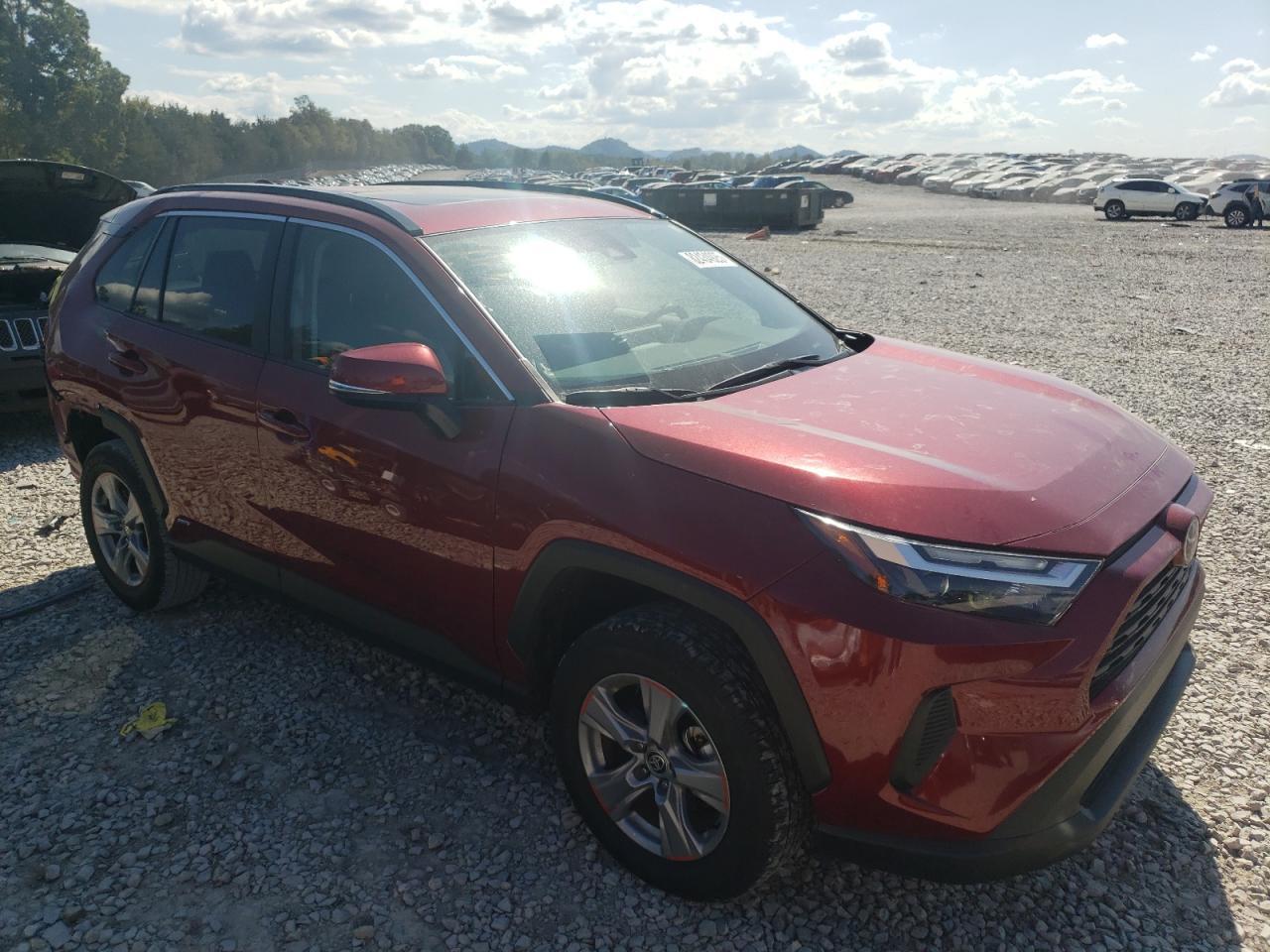 2025 Toyota Rav4 Xle - Image 4