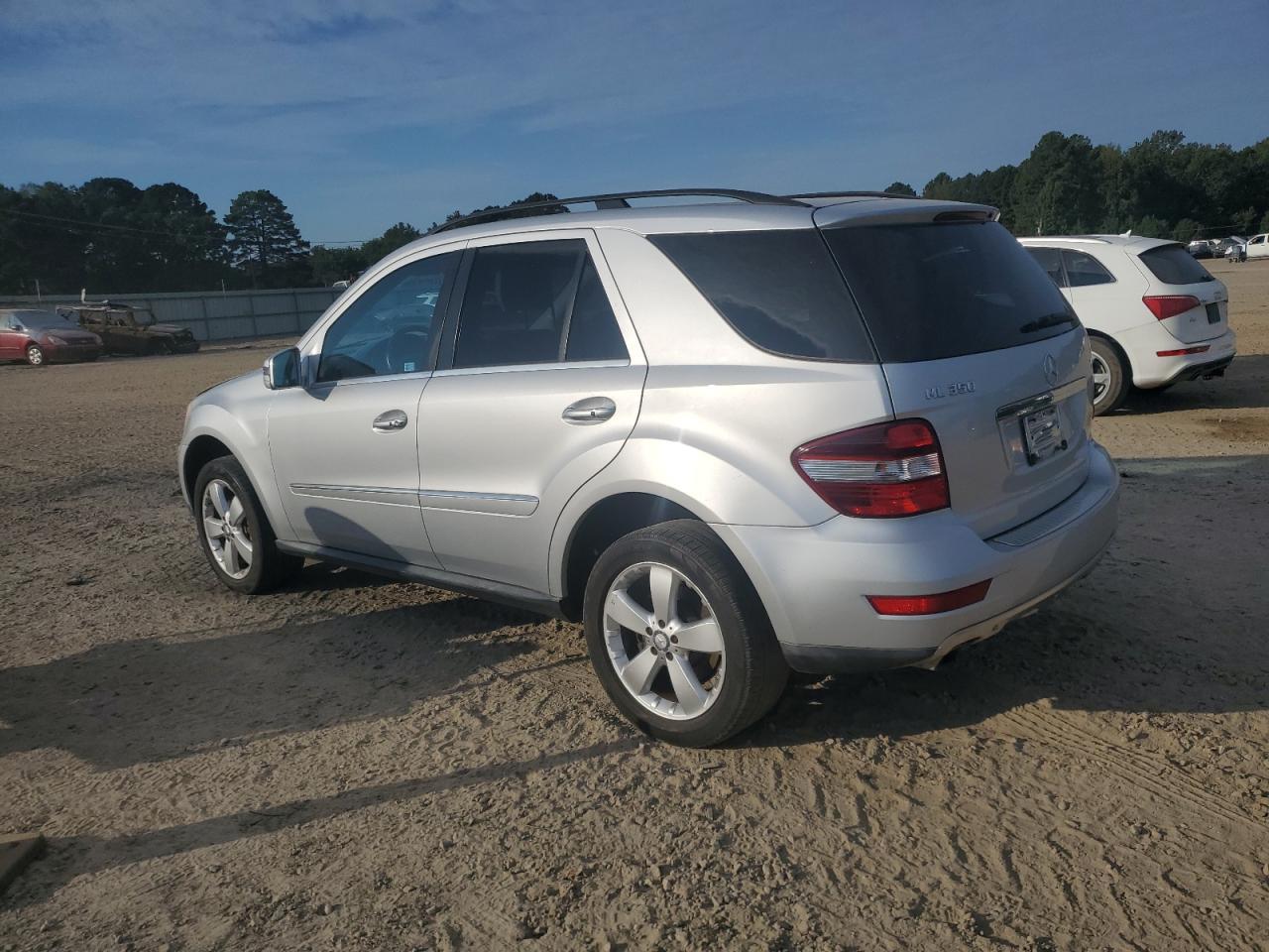 2011 Mercedes-Benz Ml 350 - Image 2