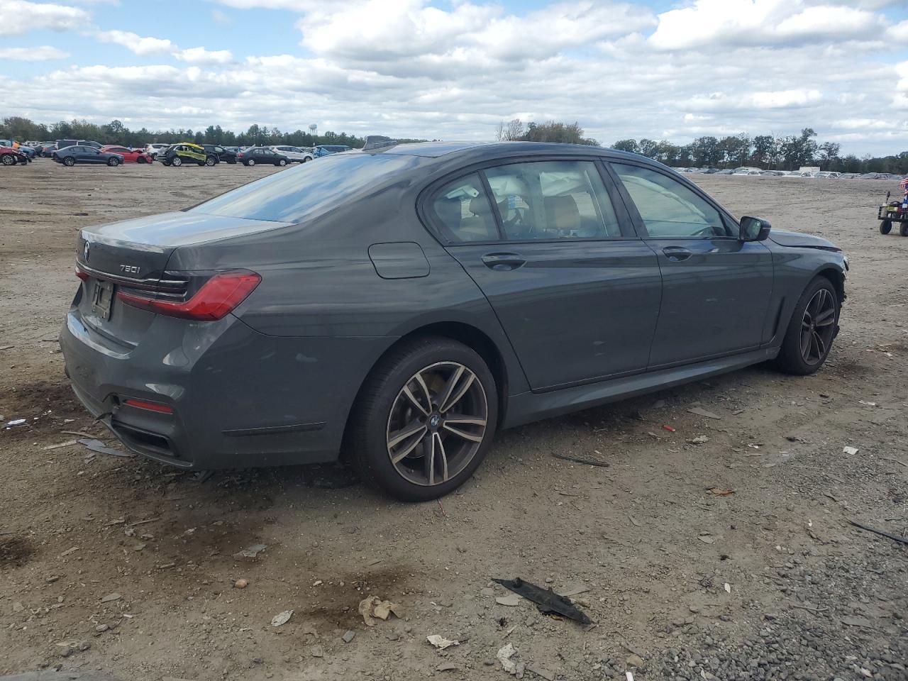 2022 BMW 750 Xi - Фото 3