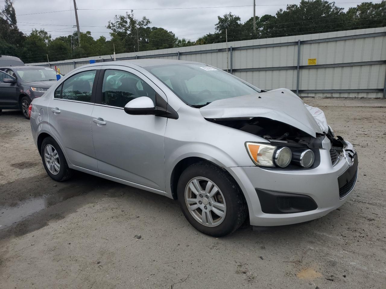 2015 Chevrolet Sonic Lt - Фото 4