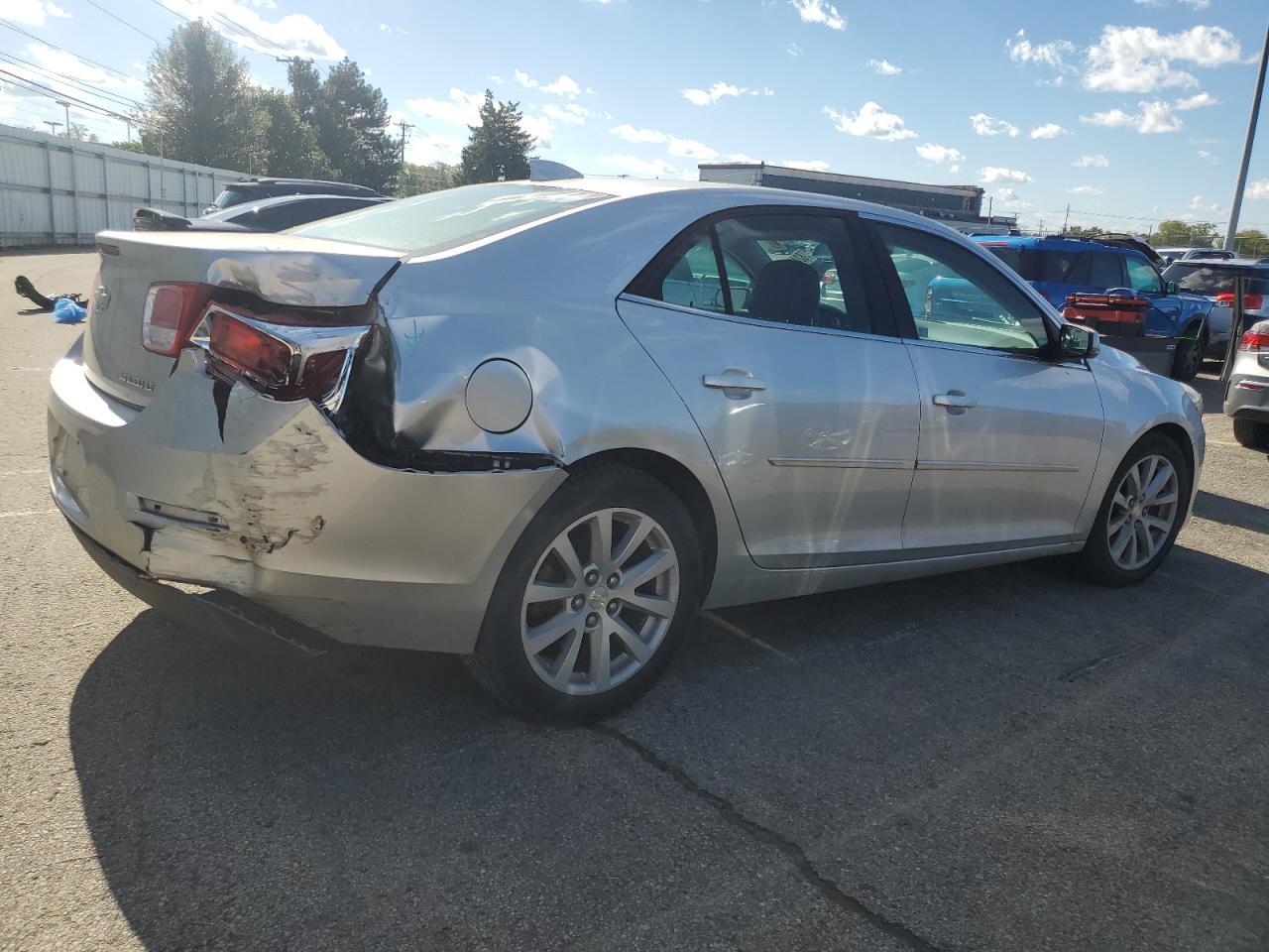 2015 Chevrolet Malibu 2Lt - Image 3