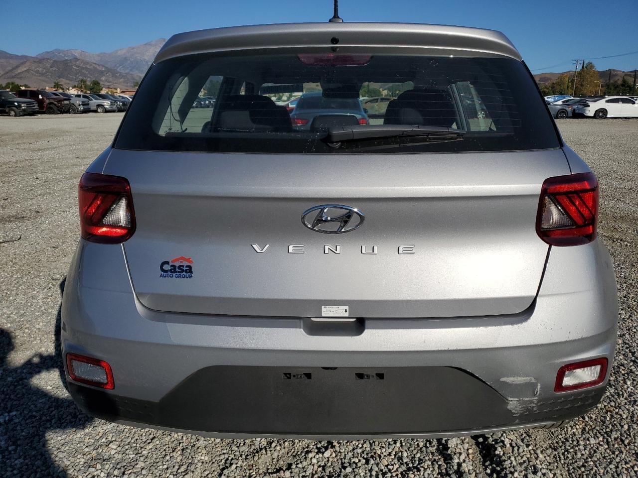 2025 Hyundai Venue Se - Image 6