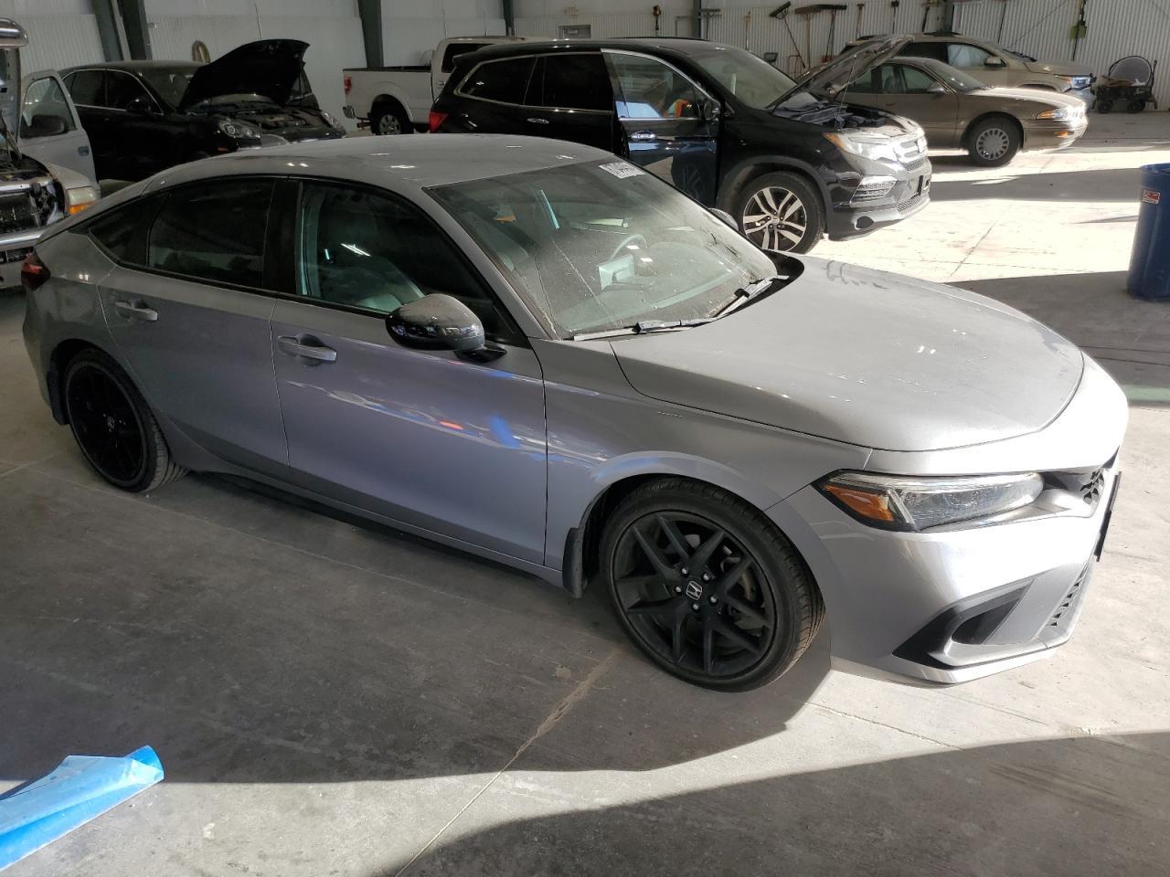 2023 Honda Civic Sport - Image 4