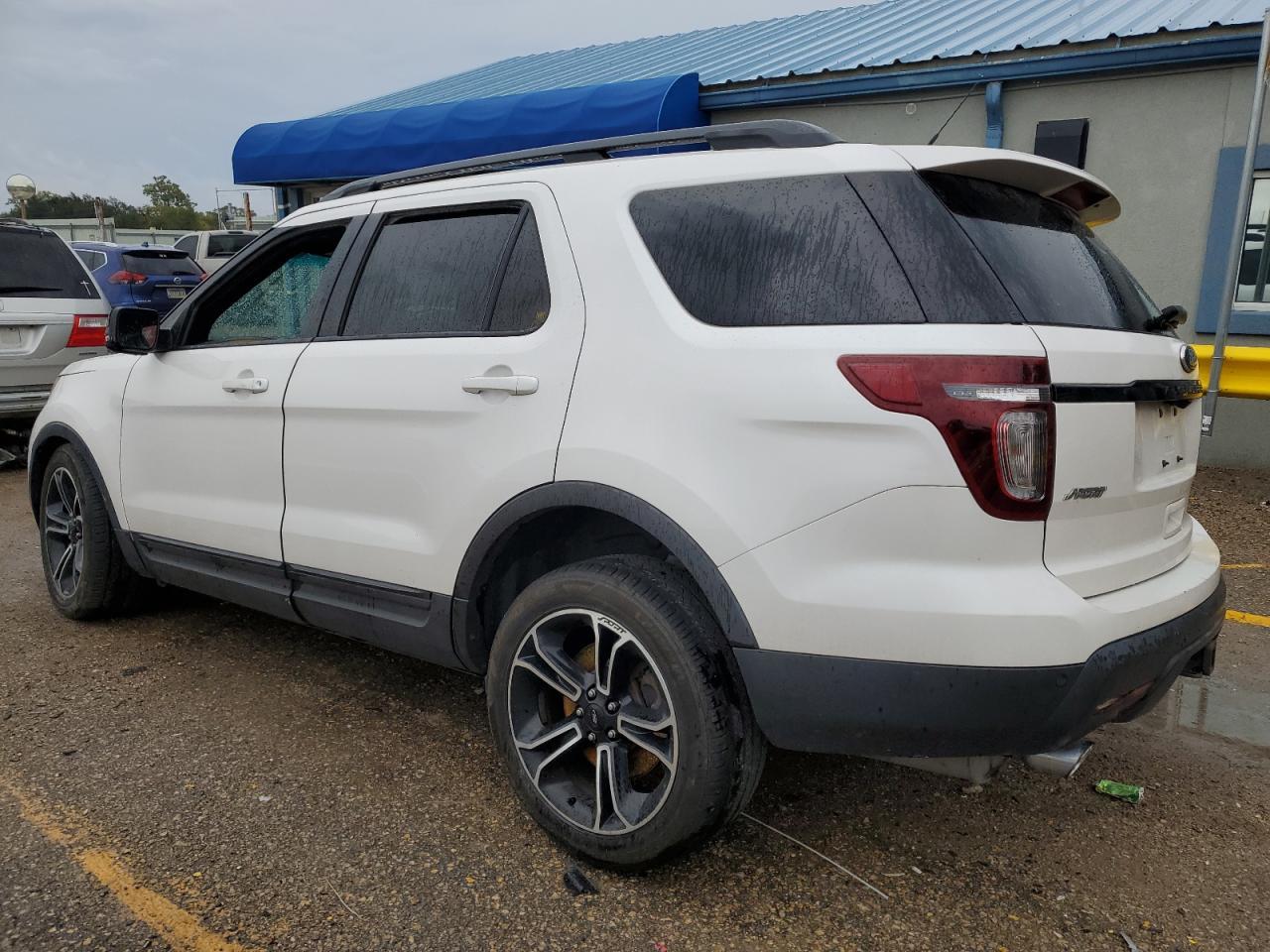 2015 Ford Explorer Sport - Фото 2