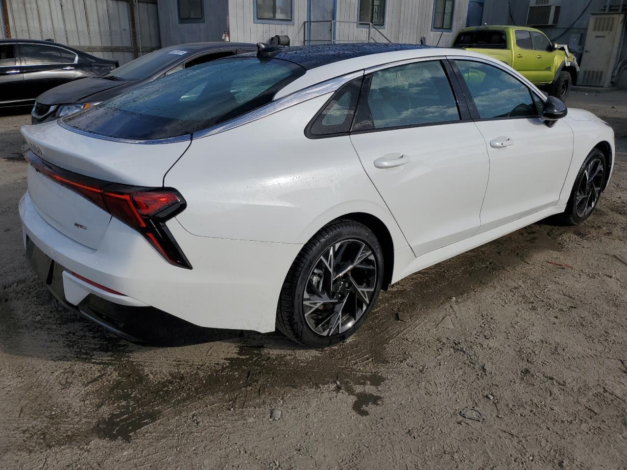 2025 Kia K5 Gt Line - Фото 3