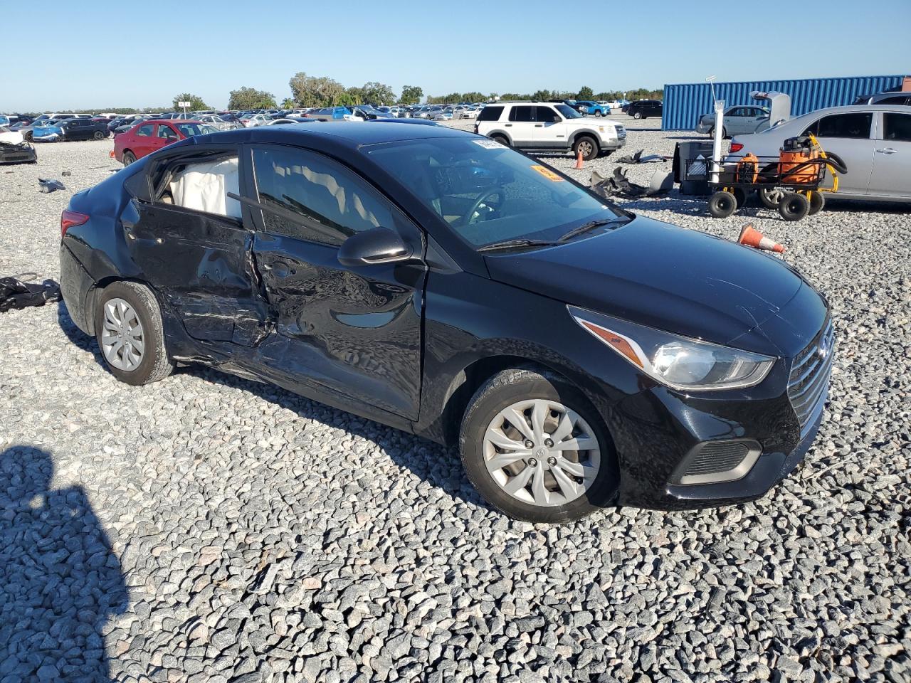 2022 Hyundai Accent Se - Фото 4