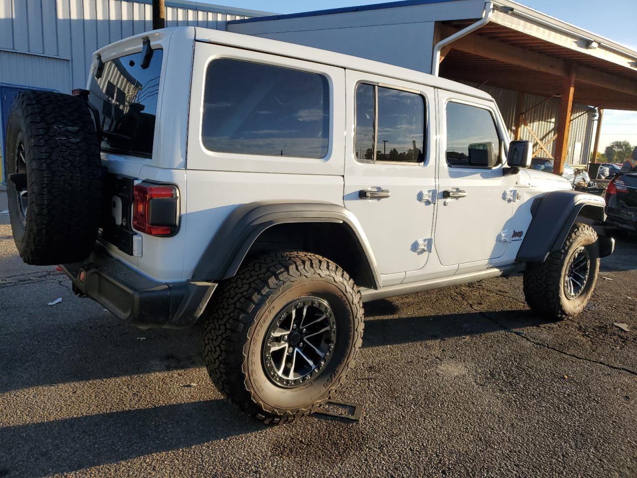 2024 Jeep Wrangler Rubicon - Фото 3
